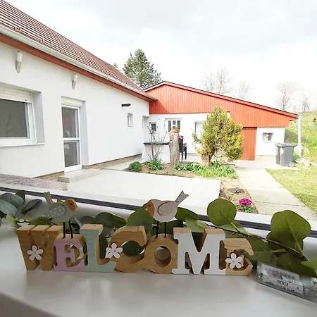 Fészek Apartamento *