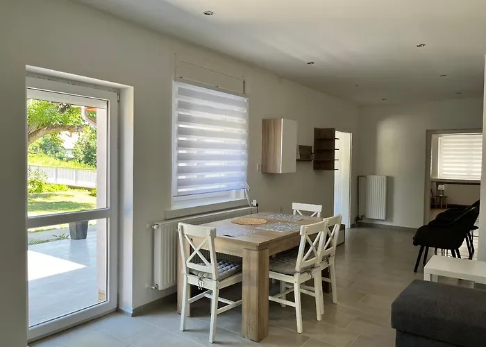 Feszek Vendeghaz Apartament